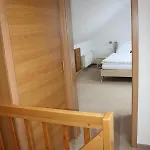 Zur Ennest Casa de Férias